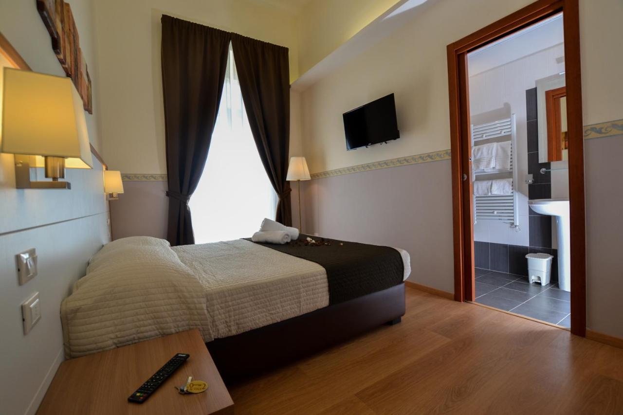 B&B Al Viale Foggia Bagian luar foto